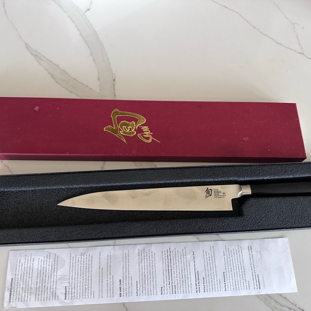 Shun Knives: Pro Classic - 9 1/2" Yanagiba - VG0005